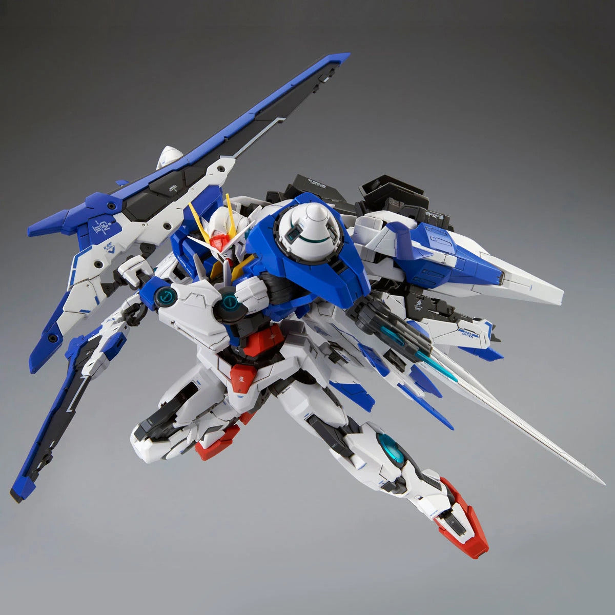 BANDAI GUNDAM MG 1/100 OO XN RAISER BANDAI GUNDAM MG 1/100 OO XN RAISER